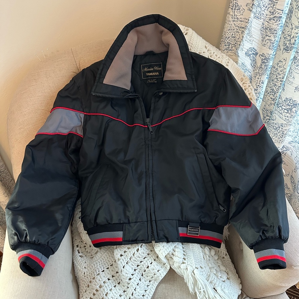 Yamaha Maxim Wear vintage 70s/80s snowmobile jacket.  See measurements